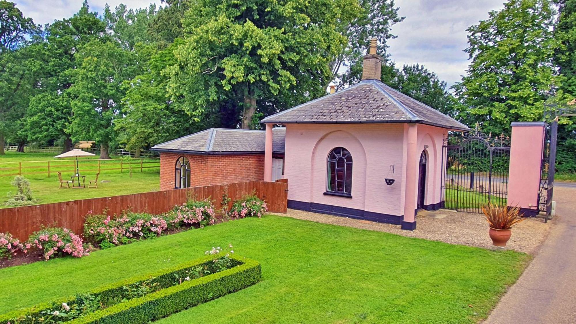 The Gate House Villa Уимъндхам Екстериор снимка